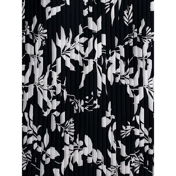 Plus Size 2XL Ann Taylor MicroPleat Shorts Resort Cruise Vacation Summer Beach - Picture 3 of 6